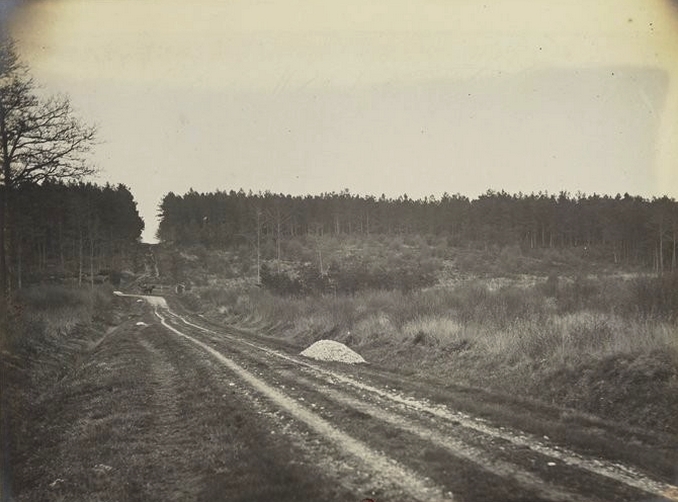 La Butte aux Loups - Tiré de l'ouvrage L'Equipage du marquis de Chambray - Photos de Maurice de Gasté (1894) - Bnf (Gallica)